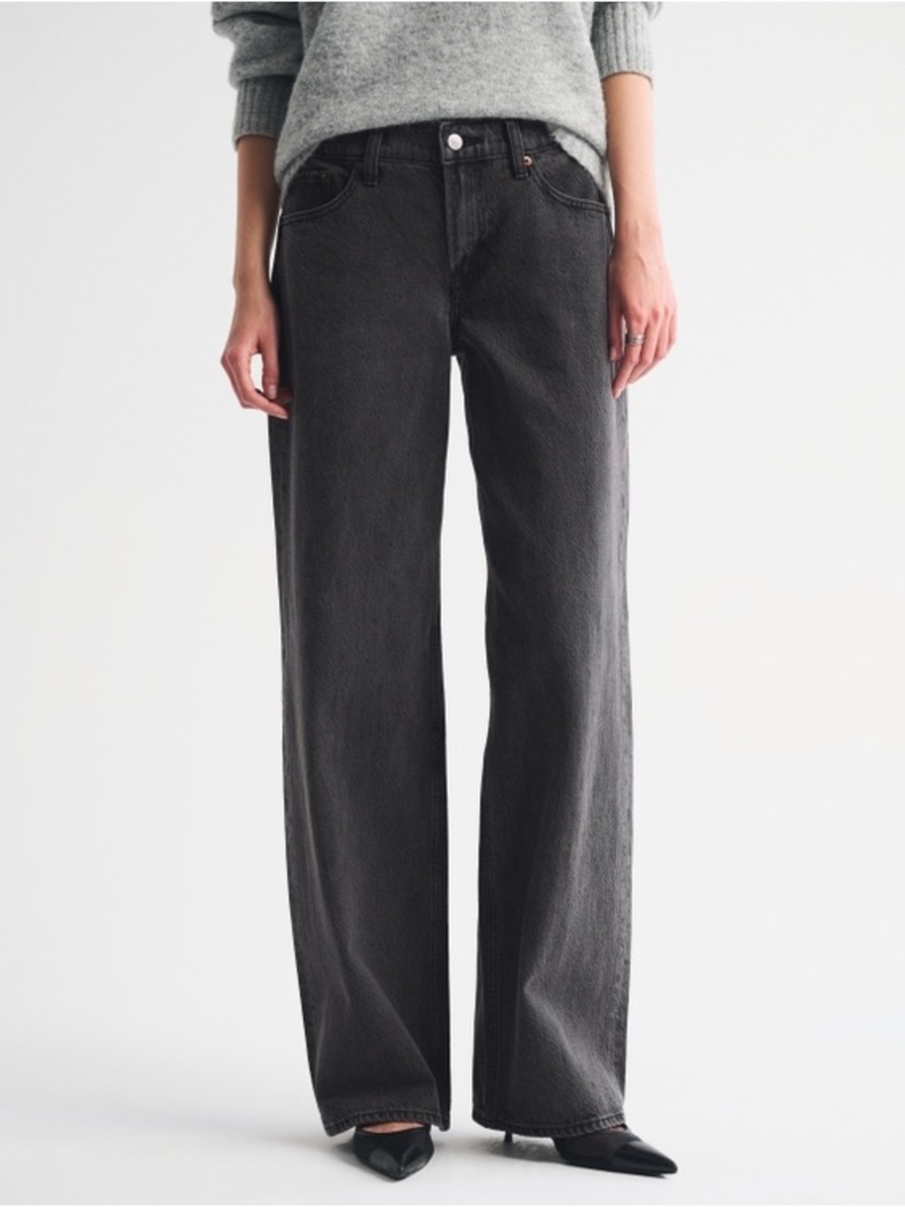 A&F Low Rise Ultra Loose Jean